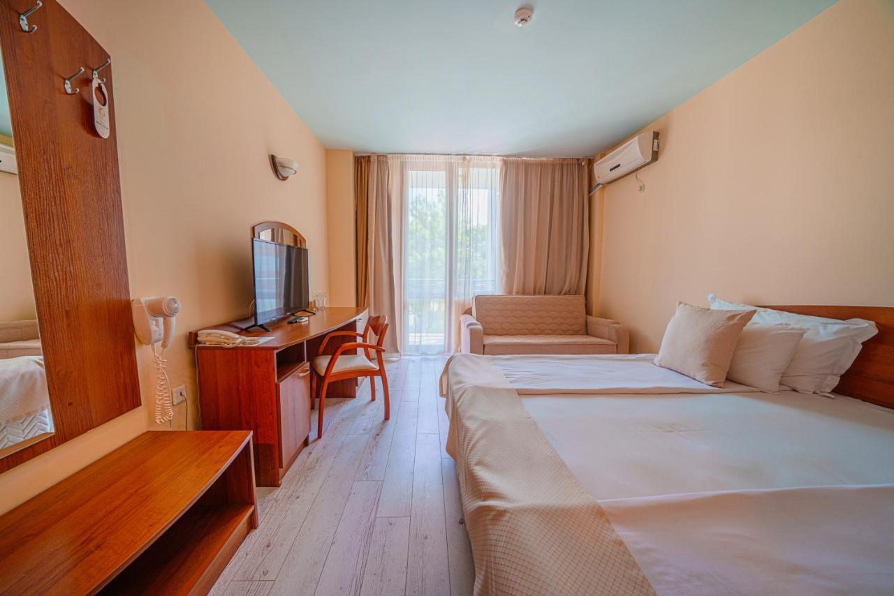 Perla Plaza Hotel Primorsko Esterno foto
