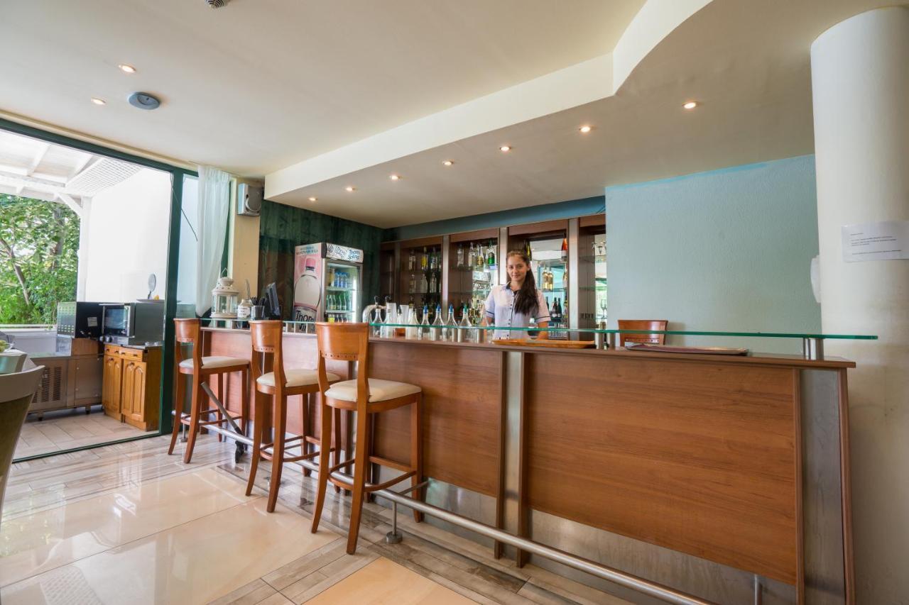 Perla Plaza Hotel Primorsko Esterno foto