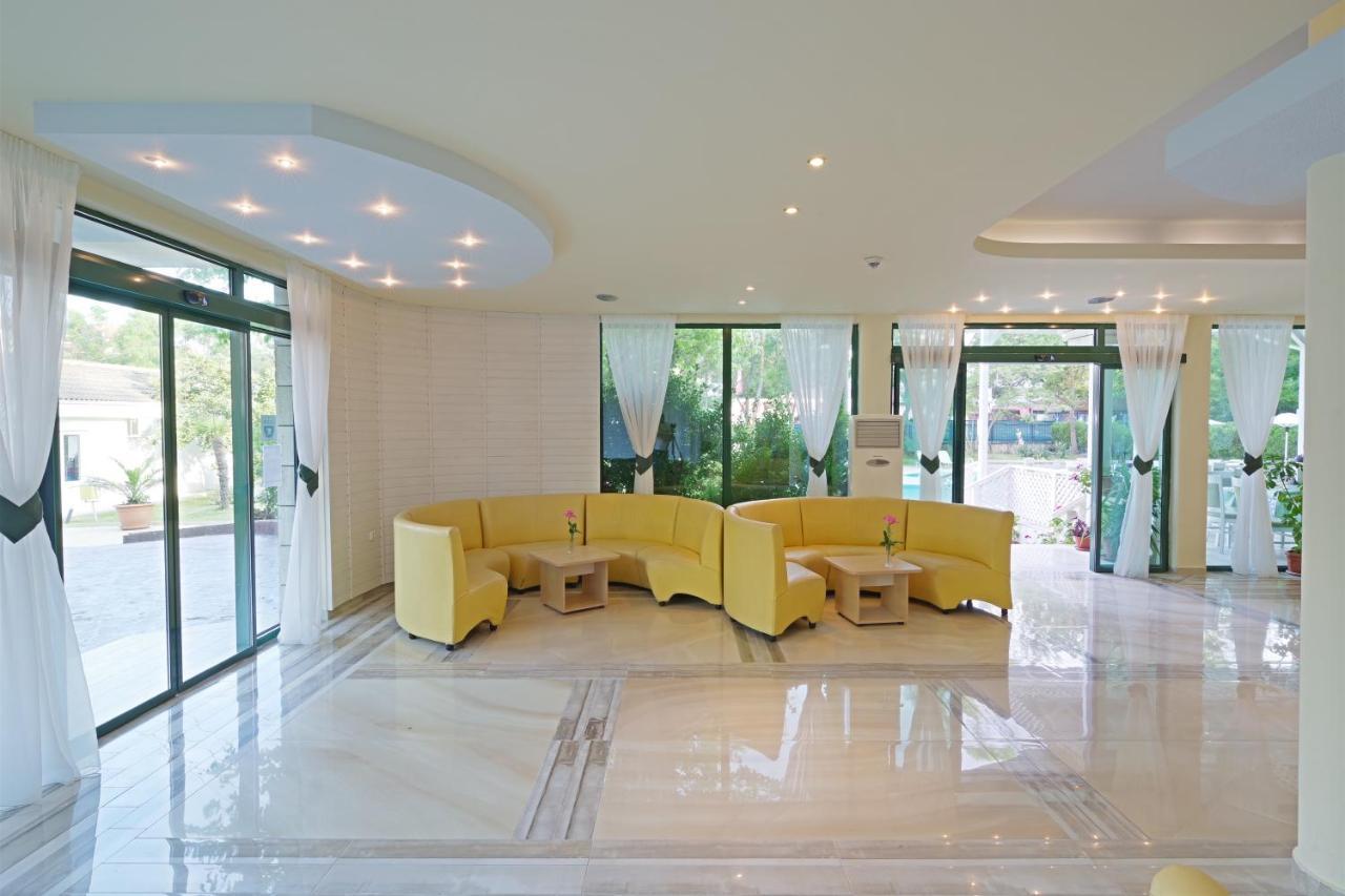 Perla Plaza Hotel Primorsko Esterno foto