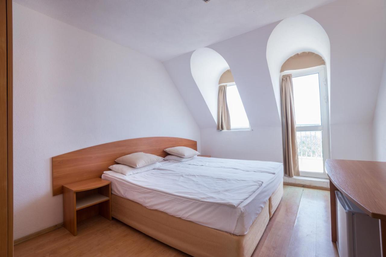 Perla Plaza Hotel Primorsko Esterno foto