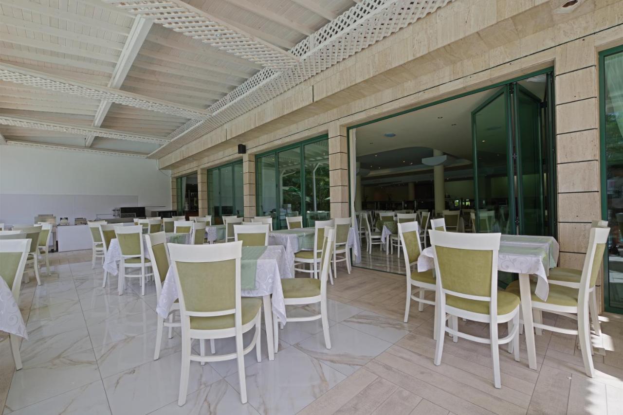 Perla Plaza Hotel Primorsko Esterno foto