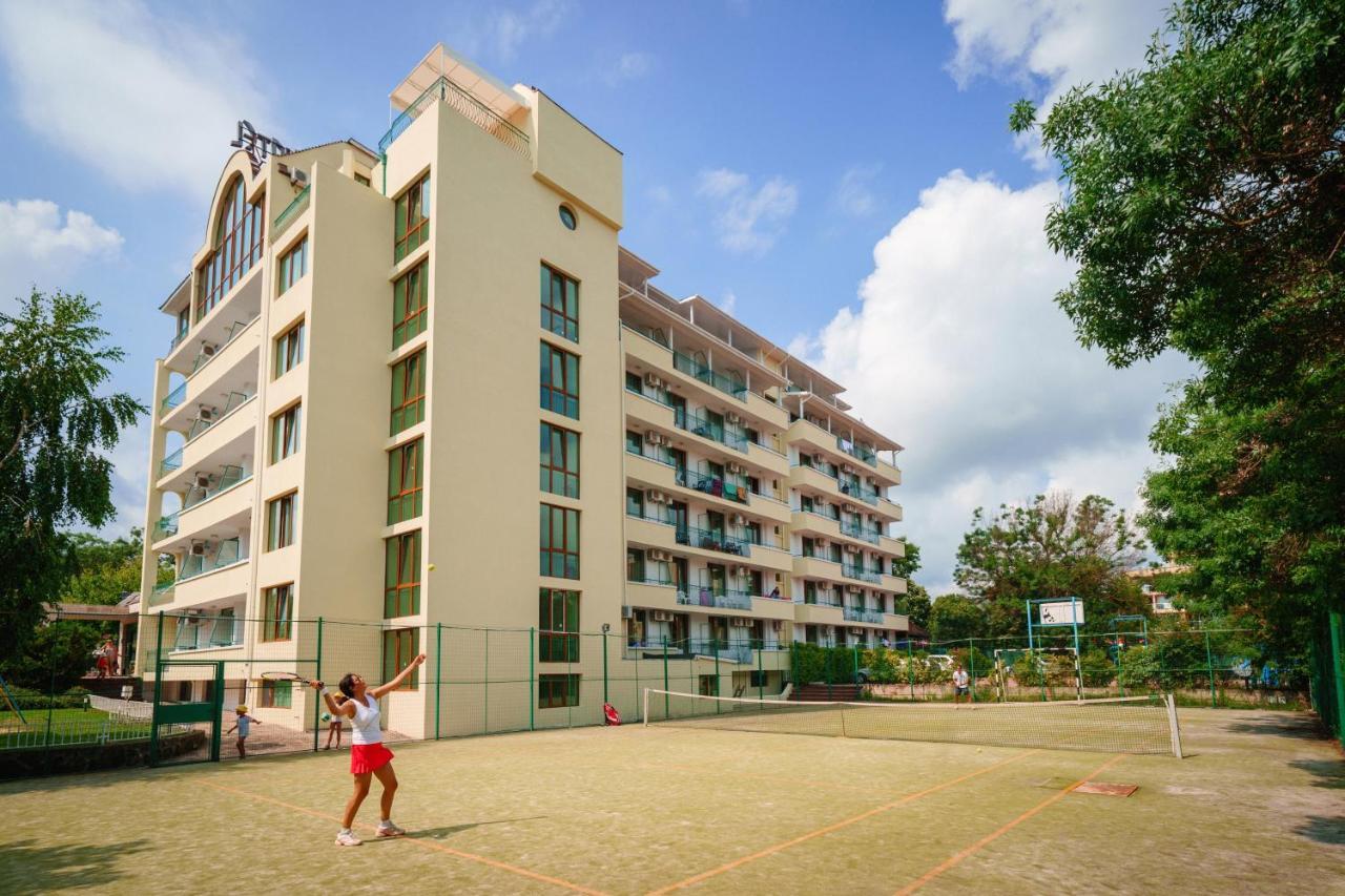 Perla Plaza Hotel Primorsko Esterno foto