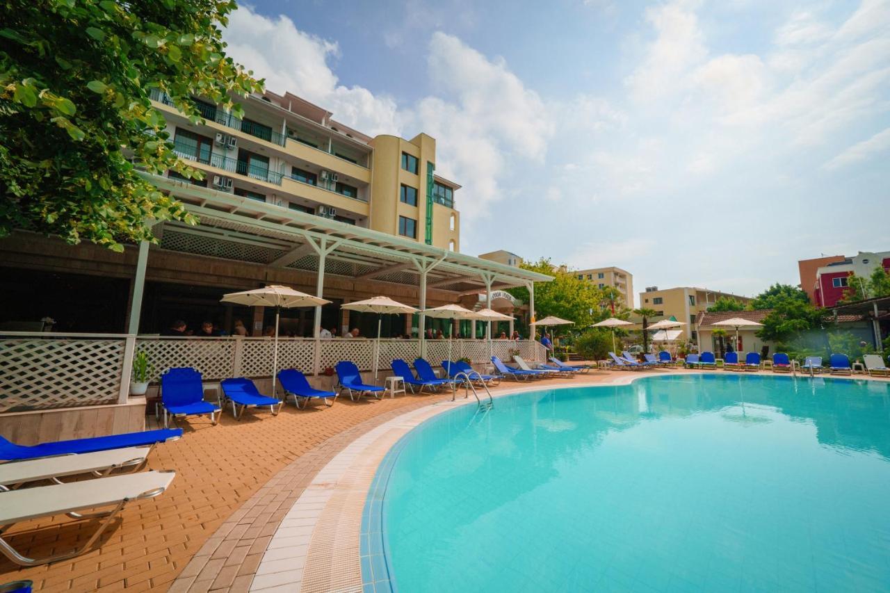 Perla Plaza Hotel Primorsko Esterno foto