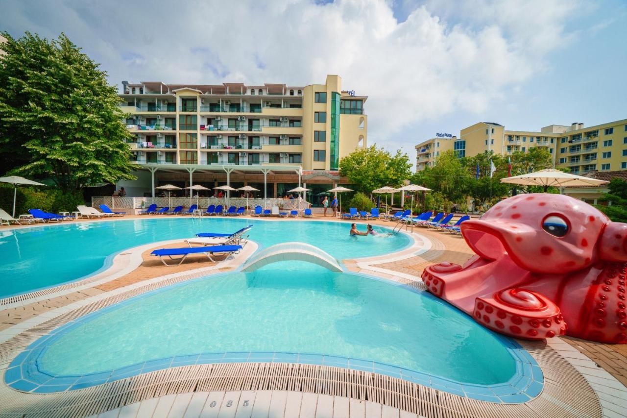 Perla Plaza Hotel Primorsko Esterno foto